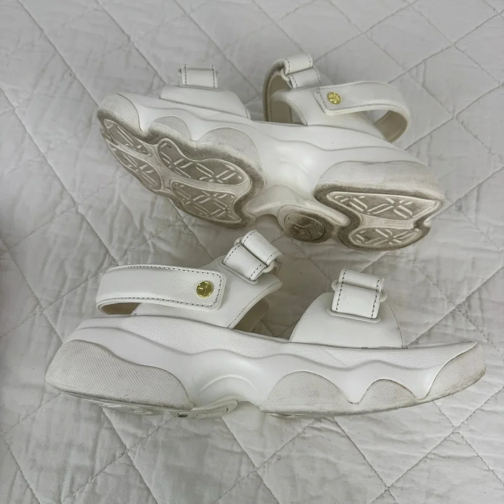 Jordan Deja Sail Metallic Gold Platform Sandals Women's Size 8 FN5036 100‎
